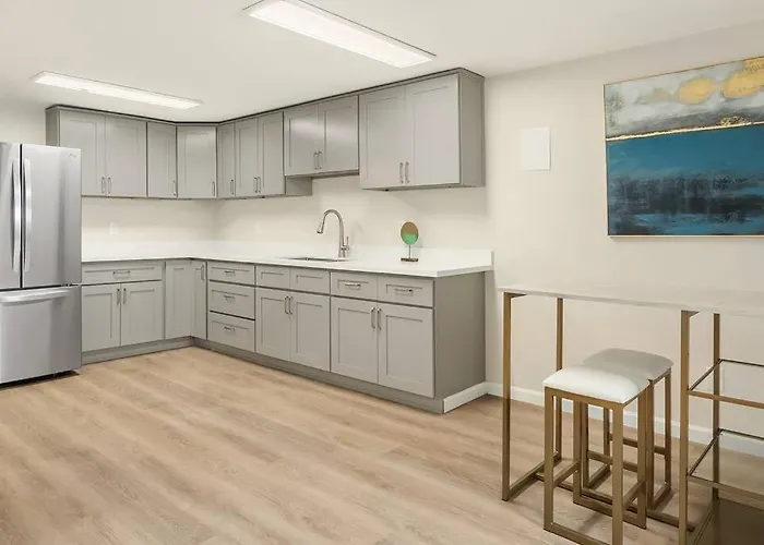 Remodeled Bellevue Family Home W Ac Close To Everything